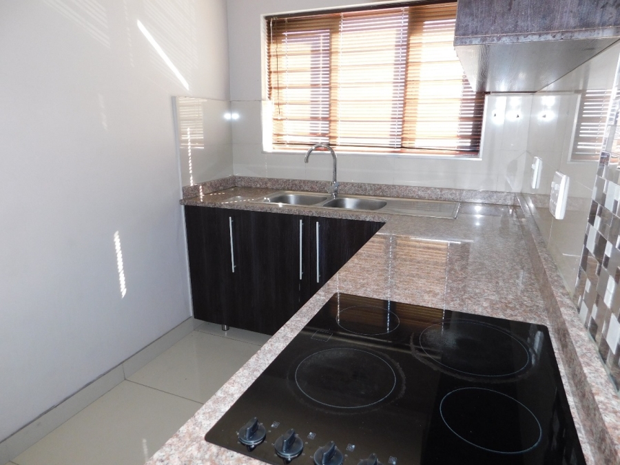 To Let 2 Bedroom Property for Rent in Rosebank Western Cape